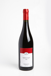 Vin rouge Dolcetto d'Alba